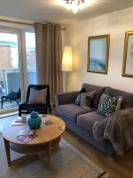 B&B Cardiff - Hansen House Cardiff Apartment with Parking - Bed and Breakfast Cardiff