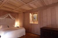 Family Room (2 Adults + 2 Children)