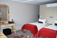 Doppel-/Zweibettzimmer mit Bad