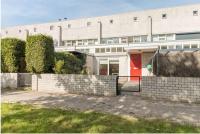 Family house next to train and close to Amsterdam and Schiphol - B&B
