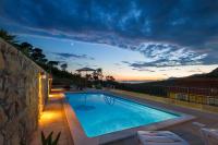 HIDDEN PARADISE - Villa by Split - B&B Žrnovnica