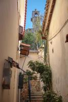 Under the Clock Tower (Greek Traditional 125m2 home) - B&B