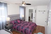 Family Room with Private Bathroom (2 Adults + 1 Child)