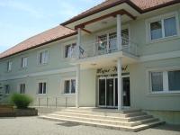 B&B Szécsény - Major Hotel És Palóc Apartmanház - Bed and Breakfast Szécsény