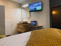 Deluxe Double Room with Shower