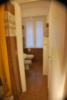 LUNIGIANA 15 MILANO (Stazione Centrale - Metro Sondrio) supersilenzioso - B&B Milano