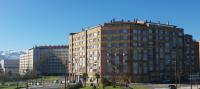 Apartamento "Los Prados I" wifi y parking - Chambres d’hôtes Oviedo