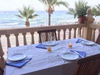 Precioso piso frente al mar con enorme terraza - B&B