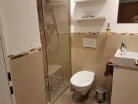 Apartamento de 1 dormitorio con vistas al jardín