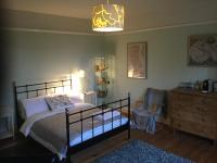 Camera Matrimoniale con Bagno in Comune 