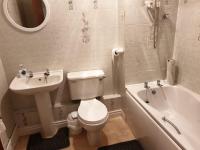 Driepersoonskamer met Badkamer
