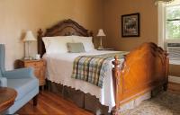 Chambre Lit Queen-Size - Vue sur Jardin