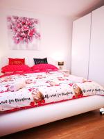 Apartman "Sabine red" with heated pool - Ferienwohnung Omisalj