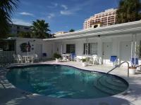Tropical Sky Ranch Motel - B&B