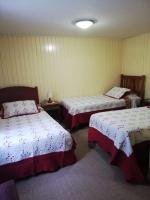 Dreibettzimmer mit eigenem Bad