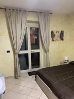 Airport Bedroom House - B&B