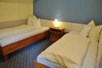 Habitación Doble con baño - 2 camas