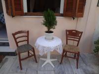 Korthi central appartment by the seaside. - B&B