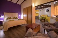 Apartment with Mountain View