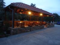 Iraklis Hotel - Ferienwohnung Skála Rachoníou