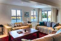 PERFECT 10 - 10 to 13 Sleeper Luxury Holiday Home Breakage Deposit of R2500 per Weekend Lease - B&B Langebaan