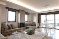 Second Floor Deluxe Apartment with Balcony (Mint)