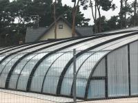 Dom nad morzem z basenem - B&B Międzywodzie