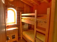 Apartamento de 4 dormitorios (4 adultos + 4 niños)