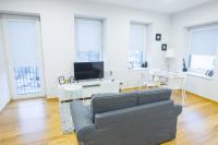 B&B Kaunas - Bright 1BD Apartment in Old Town by Hostlovers - Bed and Breakfast Kaunas