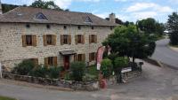 B&B Châteauneuf-de-Randon - Gite de La Pierre Trouée - Bed and Breakfast Châteauneuf-de-Randon