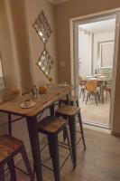 V. P. Place. - B&B