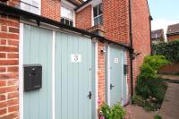 Elegant Riverside Cottage With Free Parking - B&B Canterbury