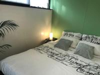 Holiday Home 'Beautifull Water' - Chambres d'hôtes Lanaken