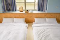 Quadruple Room with Shared Bathroom