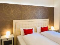 One-Bedroom Apartment with Loggia