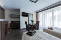 Zweibettzimmer mit Balkon