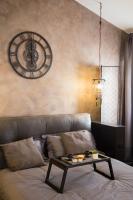 Industrial Apartment Near Duomo - B&B Milano