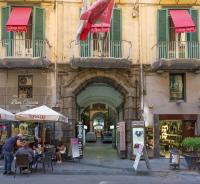 Chiaia Guest House - B&B Napoli