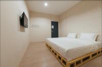 Doppel-/Zweibettzimmer mit eigener Terrasse