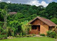 Chalet with Hot Tub (2 Adults)