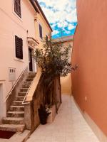 Novalja City Central Apartments - B&B Novalja