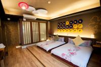 Quadruple Room with Balcony