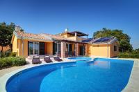 Villa Deluxe 83