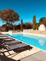 Bastidon à Gordes avec piscine - B&B
