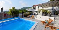 Villa LETA - Luxury villa in a green oasis with heated swimming pool, fitness center and summer kitchen - Kvarner - B&B Hreljin