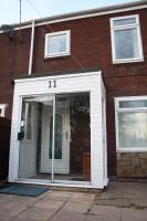 Milton House - Entire 3Bed House FREE WIFI & 4 FREE PARKING Spaces Serviced Accommodation Newcastle UK - Chambres d'hôtes Newcastle-upon-Tyne