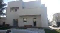 h-sa GUEST HOUSE - Bed and Breakfast
