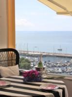 B&B Funchal - Apartment W Stunning View - MARINA - Free Parking & AC - Bed and Breakfast Funchal