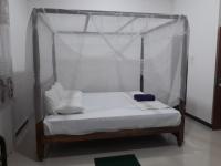 Railway Corner House - Ferienwohnung Weligama