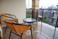 Larasmita Cisitu by Zenrra House - Ferienwohnung